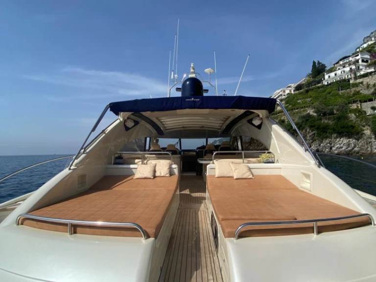 Luxury Yacht to hire Positano at the best price