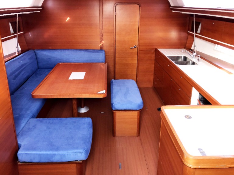 Hire Sailboat with or without skipper Dufour Hyères