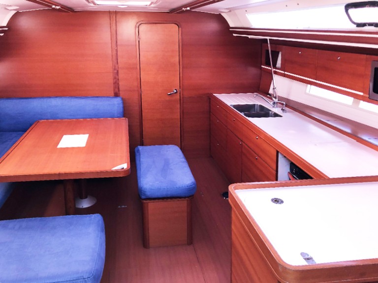 Hire Sailboat Dufour with a boat licence