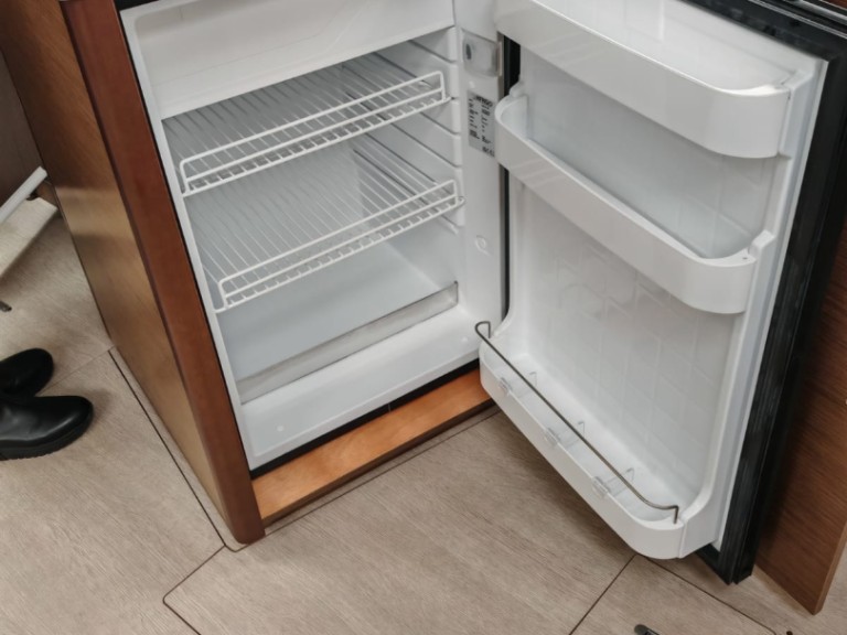 Sailboat hire in Vibo Marina - Bénéteau Oceanis 46.1