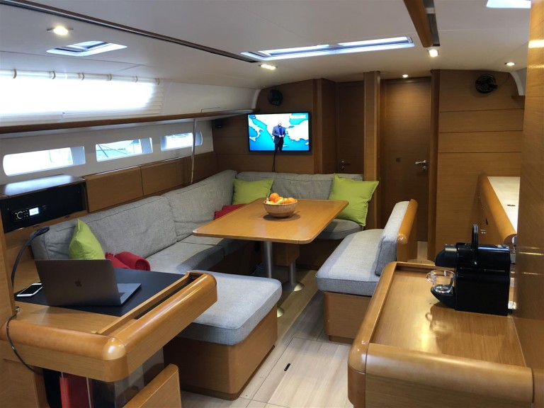 Yacht charter Lefkáda - Jeanneau Sun Odyssey 519 on SamBoat