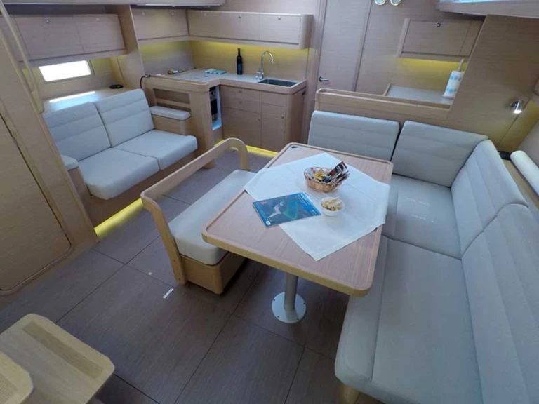 Hire Sailboat Dufour with a boat licence