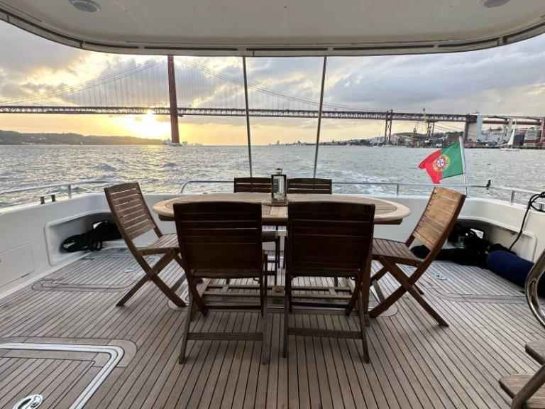 Hire a Princess 65 Lisbon