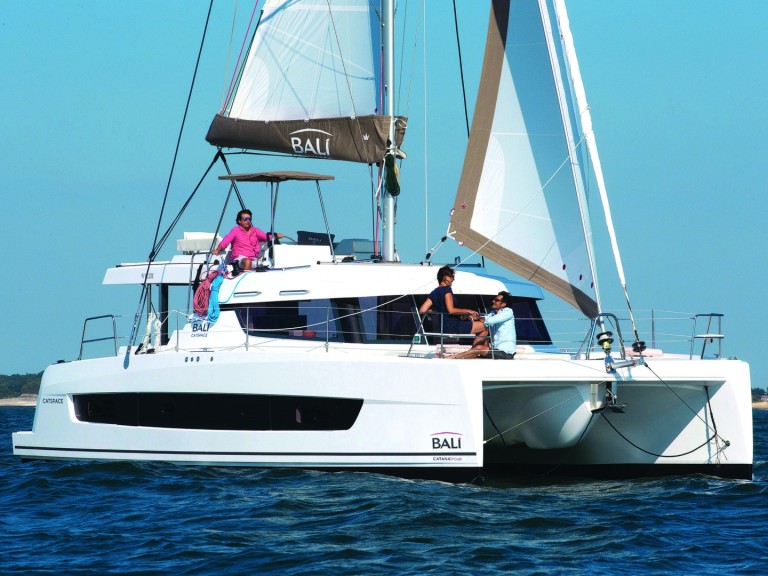 Catamaran to hire Ajaccio at the best price