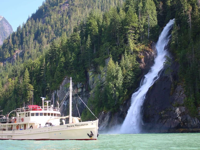 Hire Luxury Yacht with or without skipper Billings Shipyard of Maine Desolation Sound