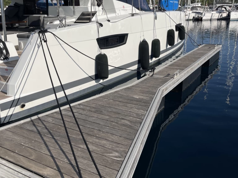 Catamaran hire in Pula - Fountaine Pajot Elba 45