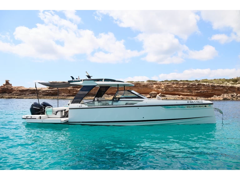 Yacht charter Ibiza Town - Saxdor Saxdor 320 GTO on SamBoat
