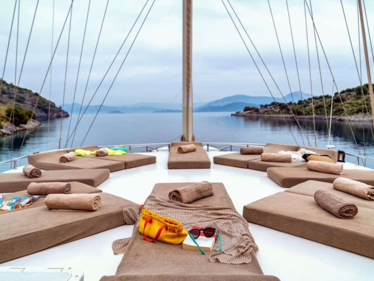 Hire Luxury Yacht with or without skipper Custom Turkey