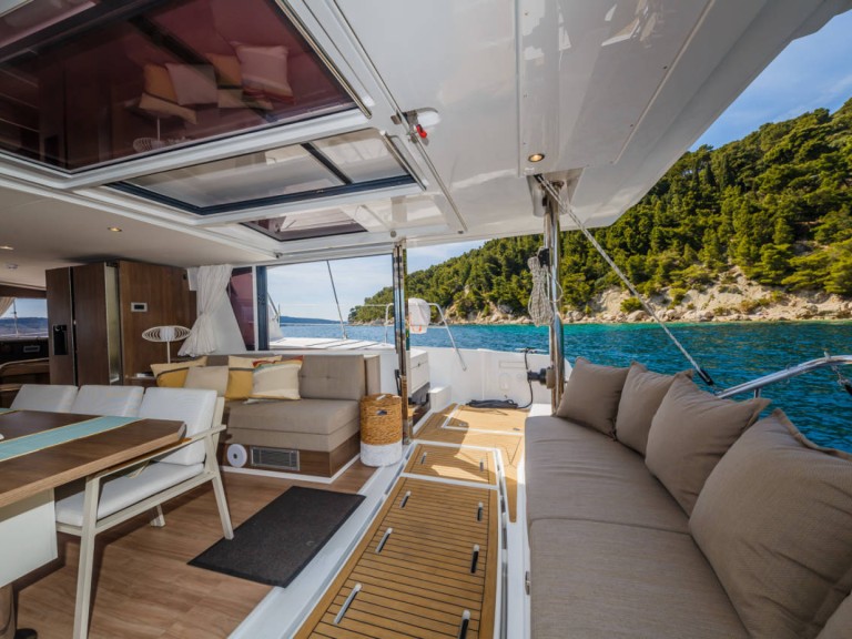 Yacht charter Port Cogolin - Bali Bali 4.6 on SamBoat