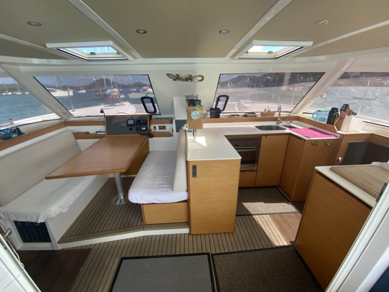Catamaran hire in Ajaccio - Nautitech Nautitech 40 Open 