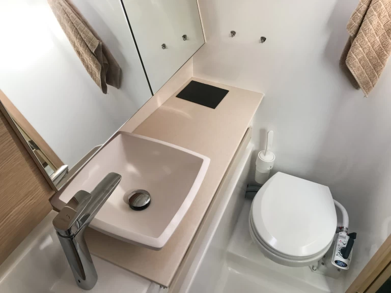Yacht hire Baiona cheap Dufour 430 Grand Large