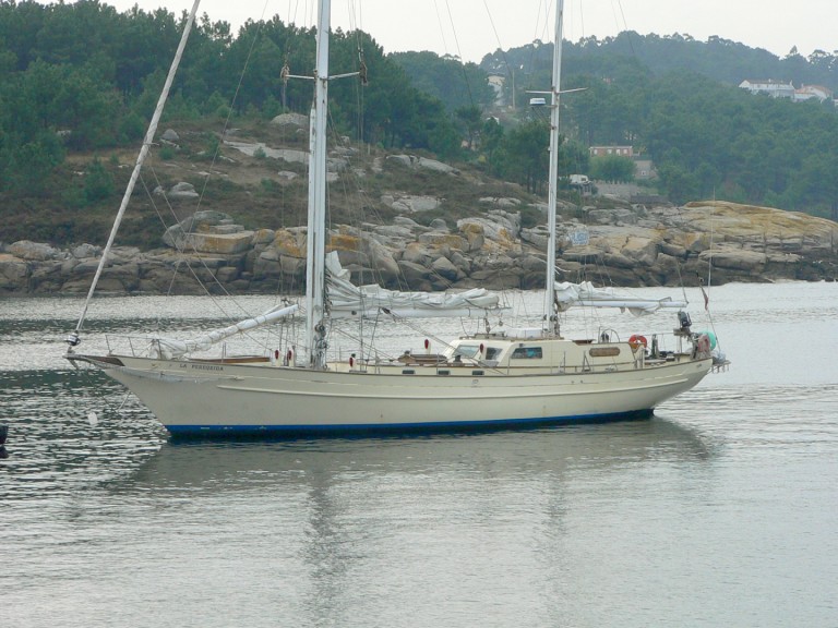 Hire a  Frers 72 Baiona