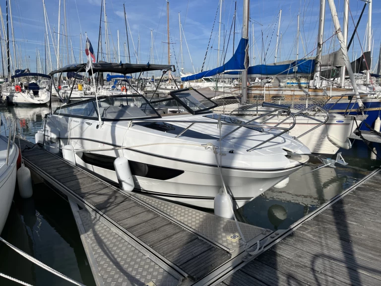 Yacht charter La Rochelle - Jeanneau Cap Camarat 750 DC on SamBoat