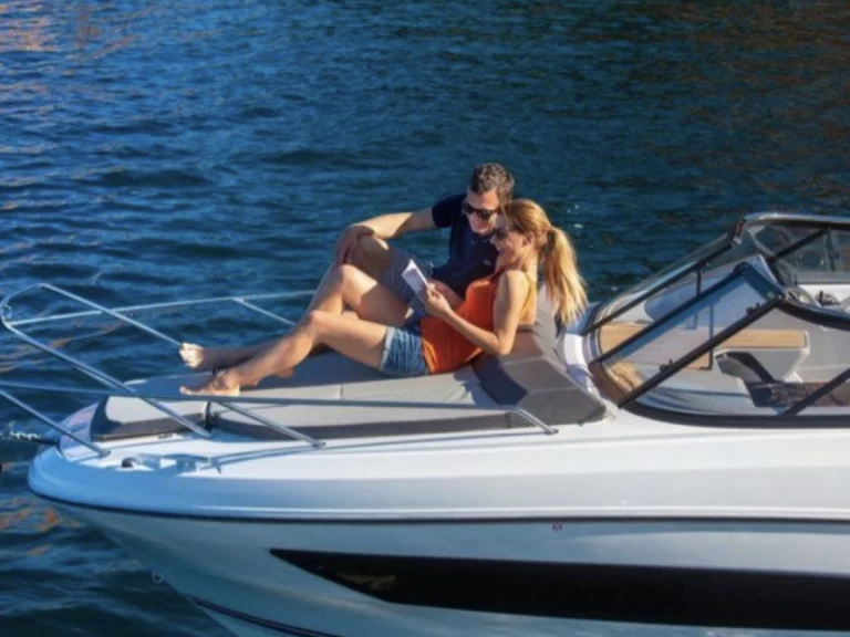Motorboat hire in La Rochelle - Jeanneau Cap Camarat 750 DC
