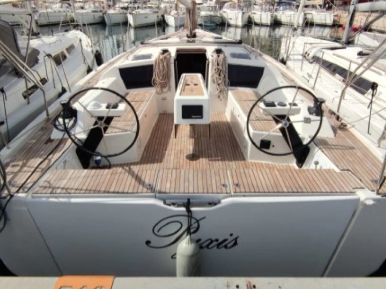Hire Sailboat with or without skipper Dufour Marseille