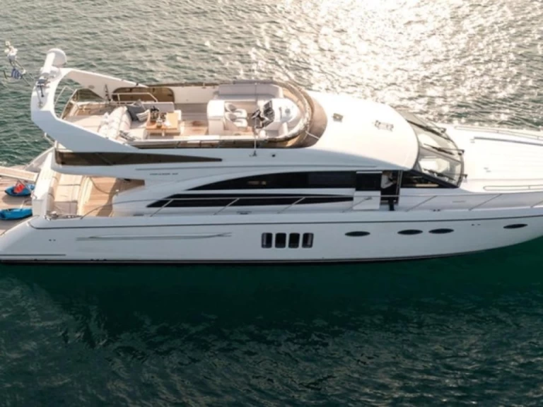 Luxury Yacht hire in Podstrana - Princess Princess 62
