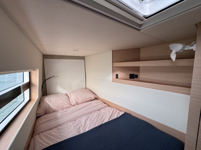 Catamaran to hire Punat at the best price
