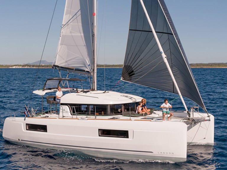 Yacht hire Alimos cheap Lagoon 40