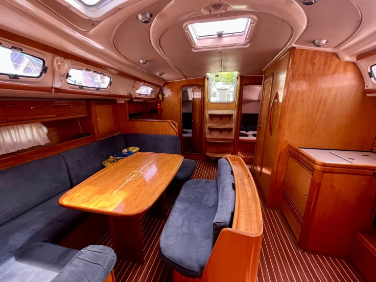 Hire a Bavaria Cruiser 46 Marina (City)