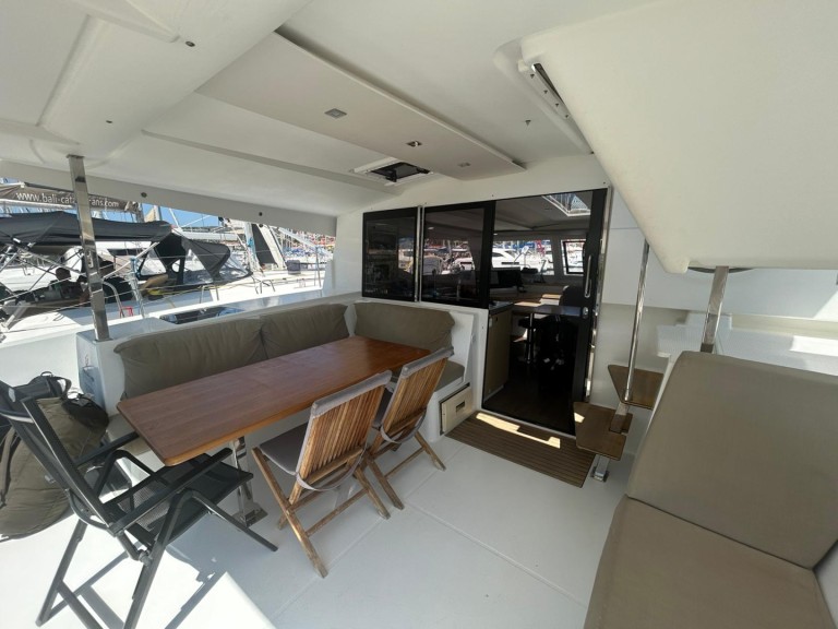Hire a Fountaine Pajot Lucia 40 Marina (City)