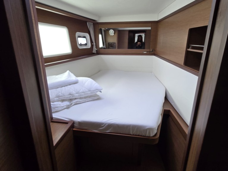 Hire Catamaran with or without skipper Lagoon Trogir