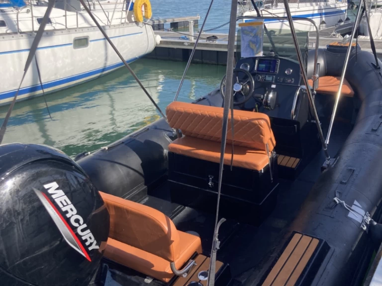 Hire a Tiger 650 Les Minimes
