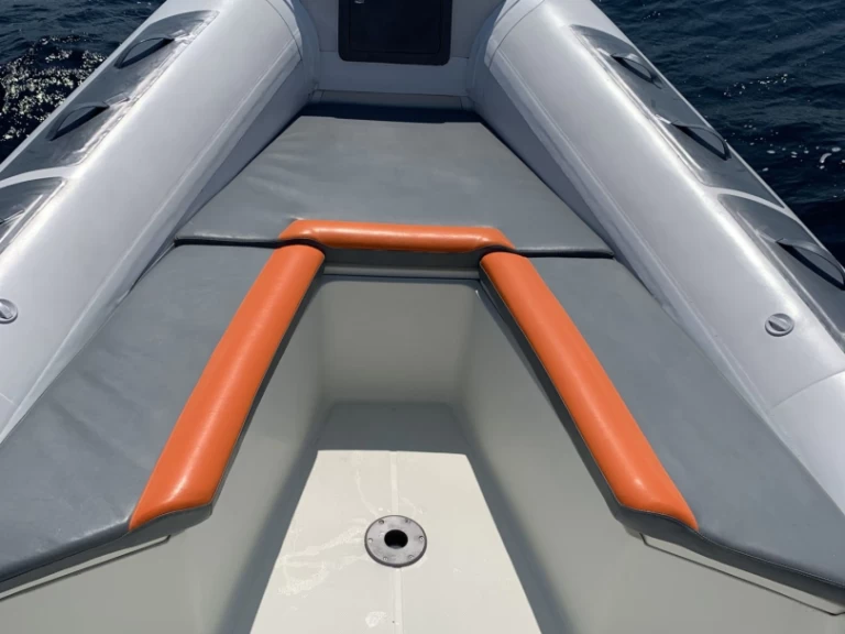 Kardis THUNDERBIRD 780 charter bareboat or skippered in  Hyères