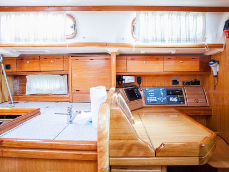 Yacht charter Nettuno - Bavaria Bavaria 50 Cruiser on SamBoat