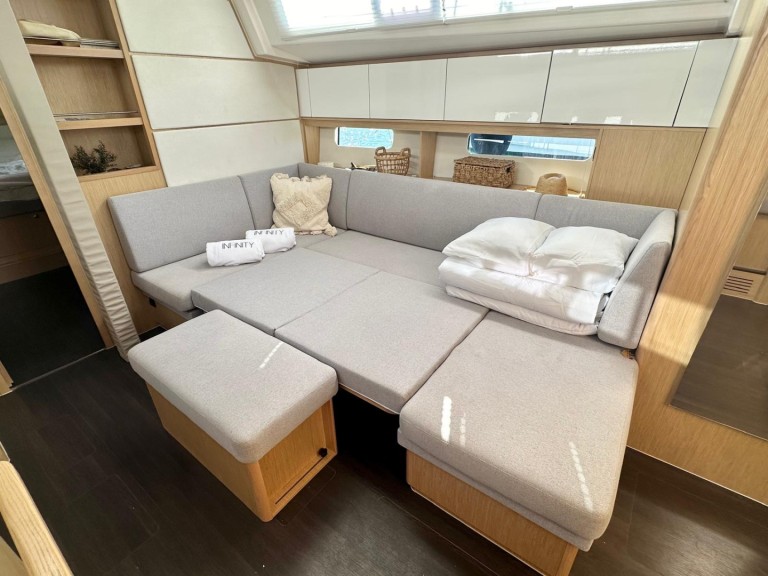 Yacht charter Palma de Mallorca - Bavaria Bavaria C46 on SamBoat