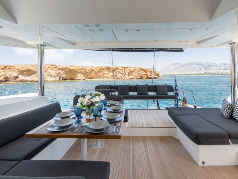 Hire Catamaran with or without skipper Lagoon Alimos