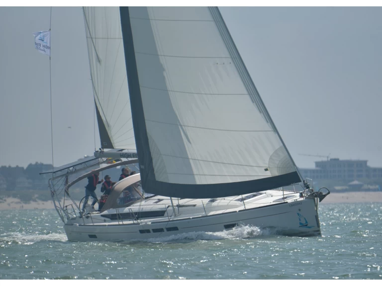Yacht hire Nieuwpoort cheap Sun Odyssey 509