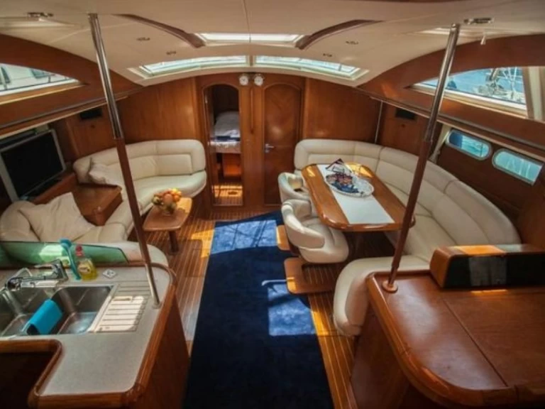 Yacht charter Kungshamn - Jeanneau Sun Odyssey 54 DS on SamBoat