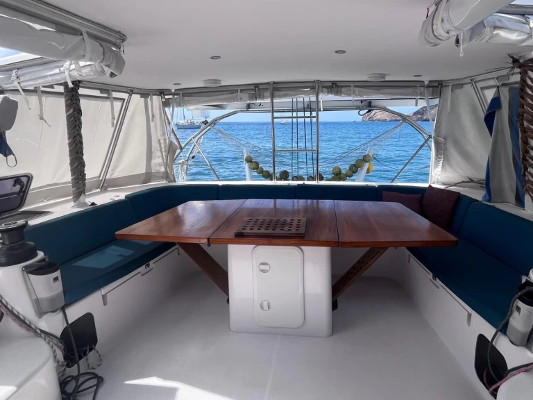 Catamaran hire in Bora Bora - Outremer outremer 51