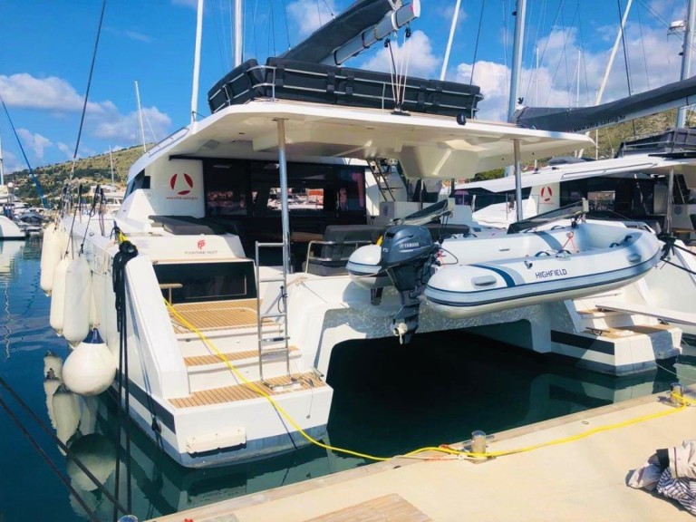 Catamaran hire in Seget Donji - Fountaine Pajot Elba 45