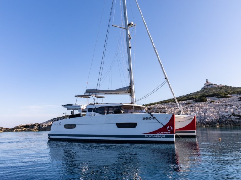 Catamaran to hire Seget Donji at the best price