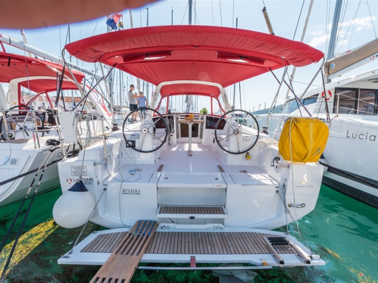 Hire Sailboat Bénéteau with a boat licence