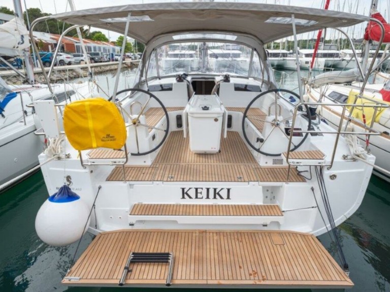 Bénéteau Oceanis 40.1 charter bareboat or skippered in  Pomer