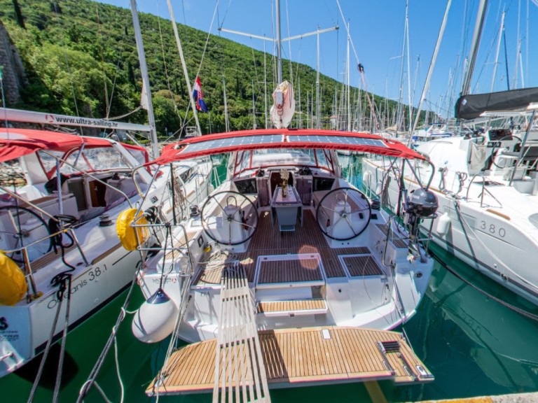 Yacht hire Komolac cheap Oceanis 41.1