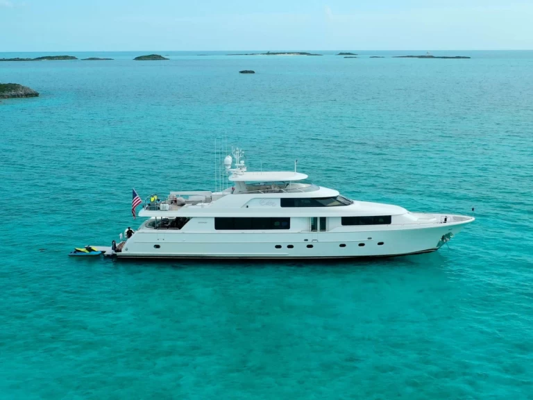 Yacht hire Nassau cheap EDEN