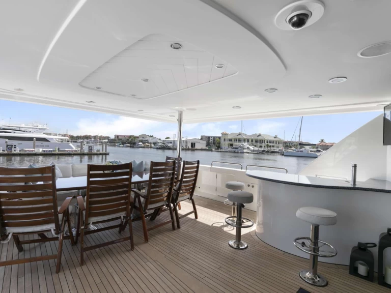 Luxury Yacht hire in Nassau - Westport EDEN