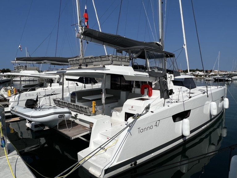 Hire a Fountaine Pajot Tanna 47 Sukošan