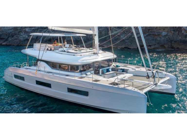 Catamaran hire in Cugnana Verde - Lagoon Lagoon 60