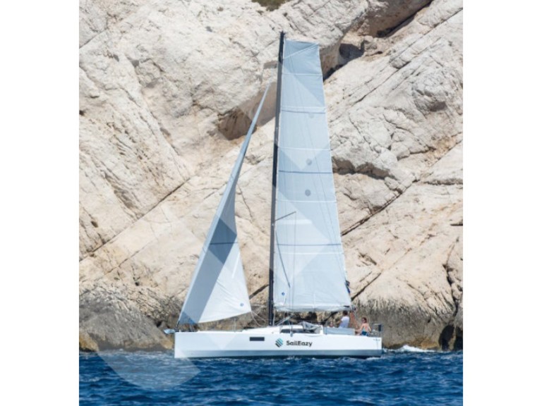 Hire Sailboat Pogo Structures with a boat licence