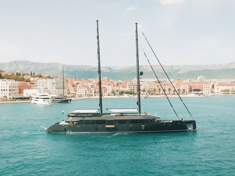 Charter a Radež d.d. Reposado in Krilo on Samboat