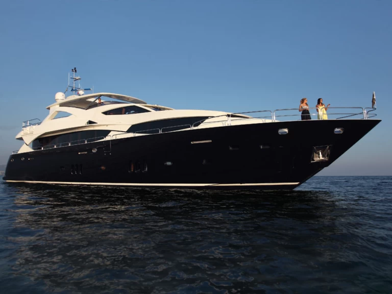 Luxury Yacht hire in Split - Sunseeker Sunseeker 34 Metre Yacht