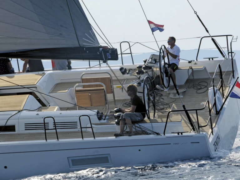 Hire a Bénéteau First 53 Split