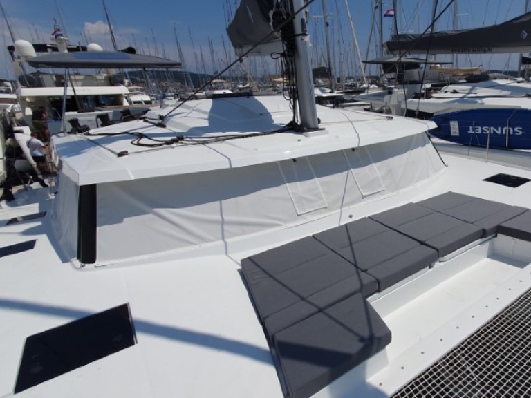 Catamaran hire in Seget Donji - Fountaine Pajot Astrea 42