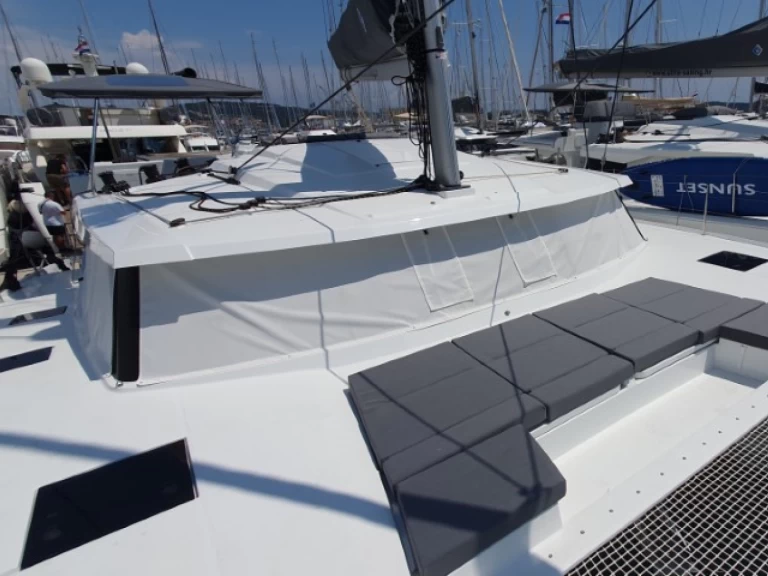 Catamaran hire in Seget Donji - Fountaine Pajot Astrea 42