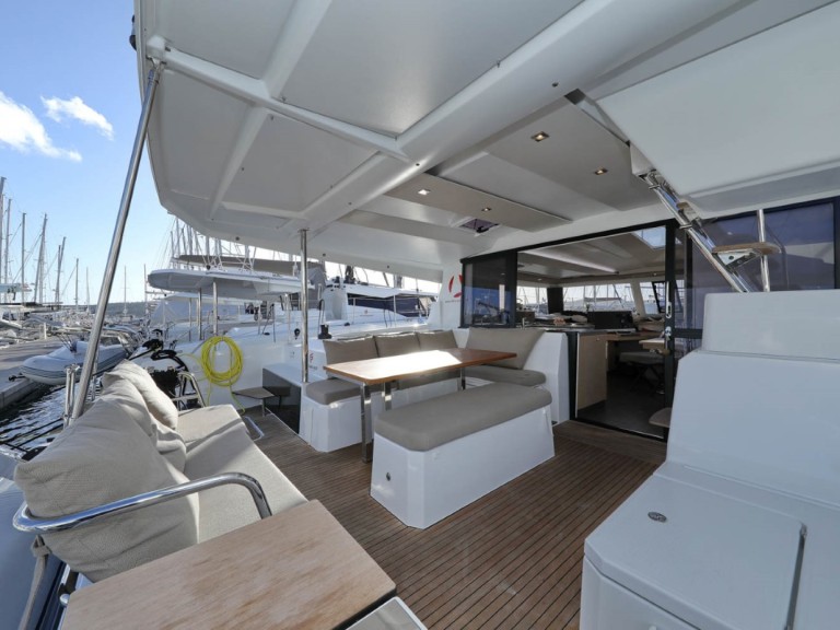 Charter a Fountaine Pajot Astrea 42 in Seget Donji on Samboat