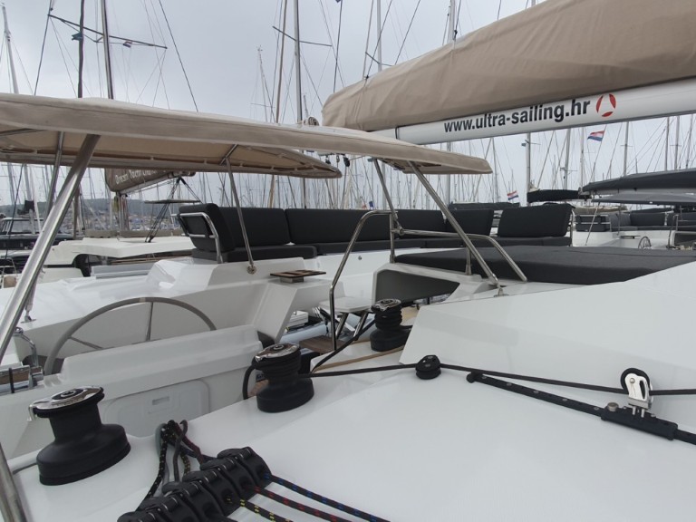 Hire Catamaran with or without skipper Fountaine Pajot Seget Donji